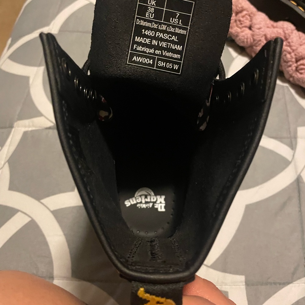 Dr martens boots different floral design, side 7 brand new.